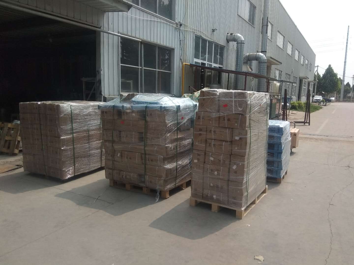 Sichere Verpackung der Regalböden