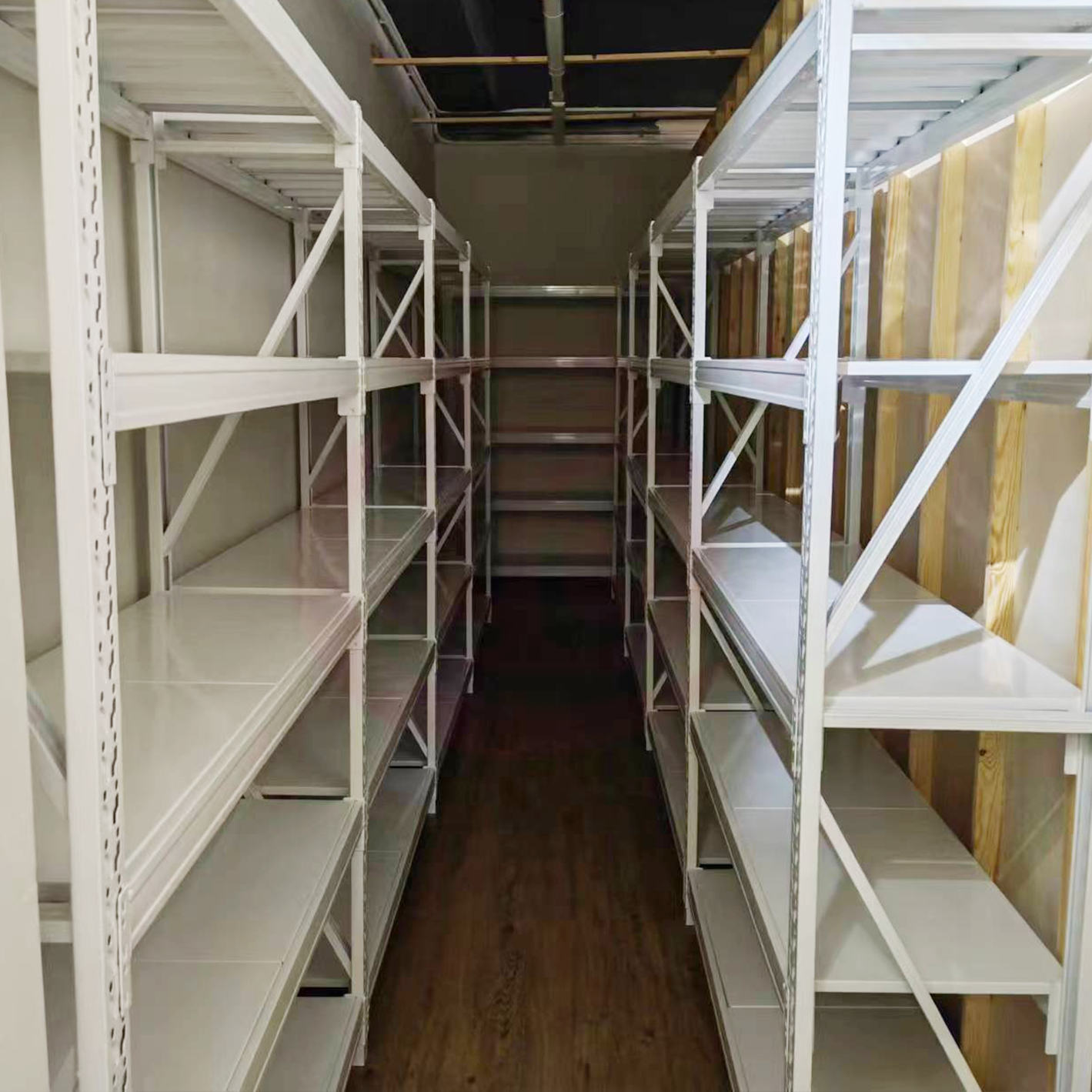Hochleistungs-5-lagiges, verstellbares Regalsystem aus kaltgewalztem Stahl mit verstärkter Wandstärke, 22 m Höhe, 300 kg Tragkraft für mittelgroße Lagerhallen