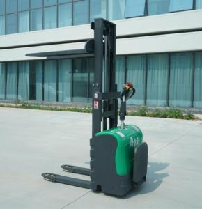 ZHONGLI Kompakt-Elektrostapler (1,5/2 Tonnen) – Geländegängig, leistungsstark, mit Lithium-Ionen-Akku