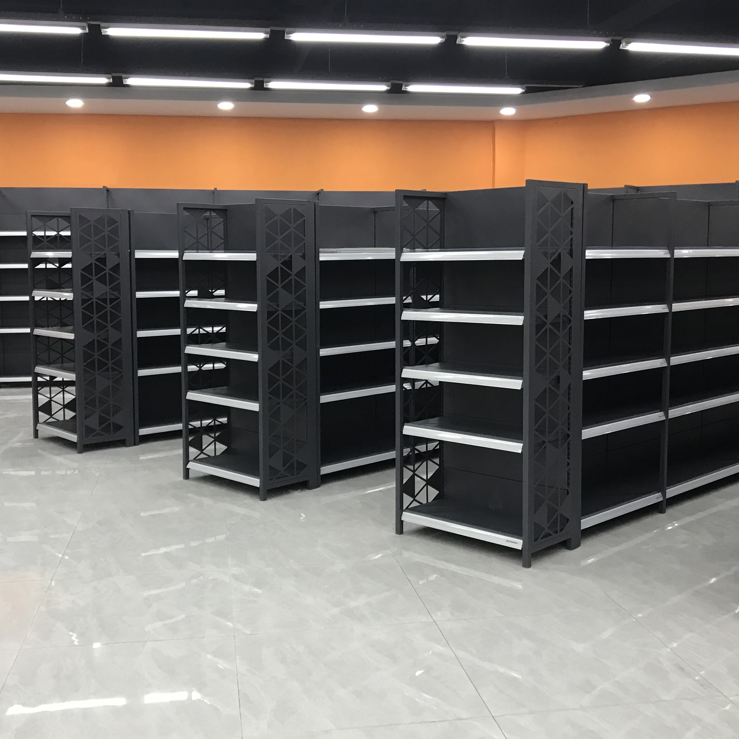 Neues Design für Supermärkte zum Top-Preis: Doppelseitiges Gondelregal aus Stahl von Luoyang, hergestellt in China.
