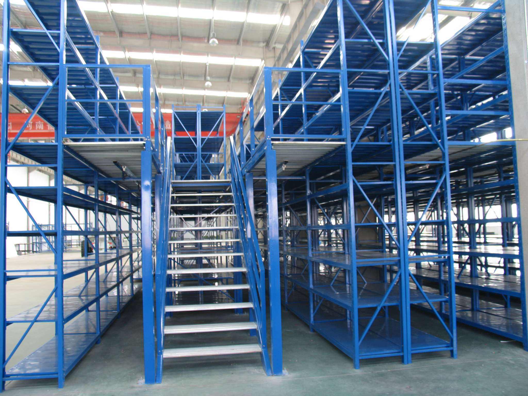 Mracking Mezzanin-Regal zu verkaufen, Regale im ersten Obergeschoss, Plattform im zweiten Obergeschoss zu verkaufen, individuelle Größe, kostenlose Designzeichnungen