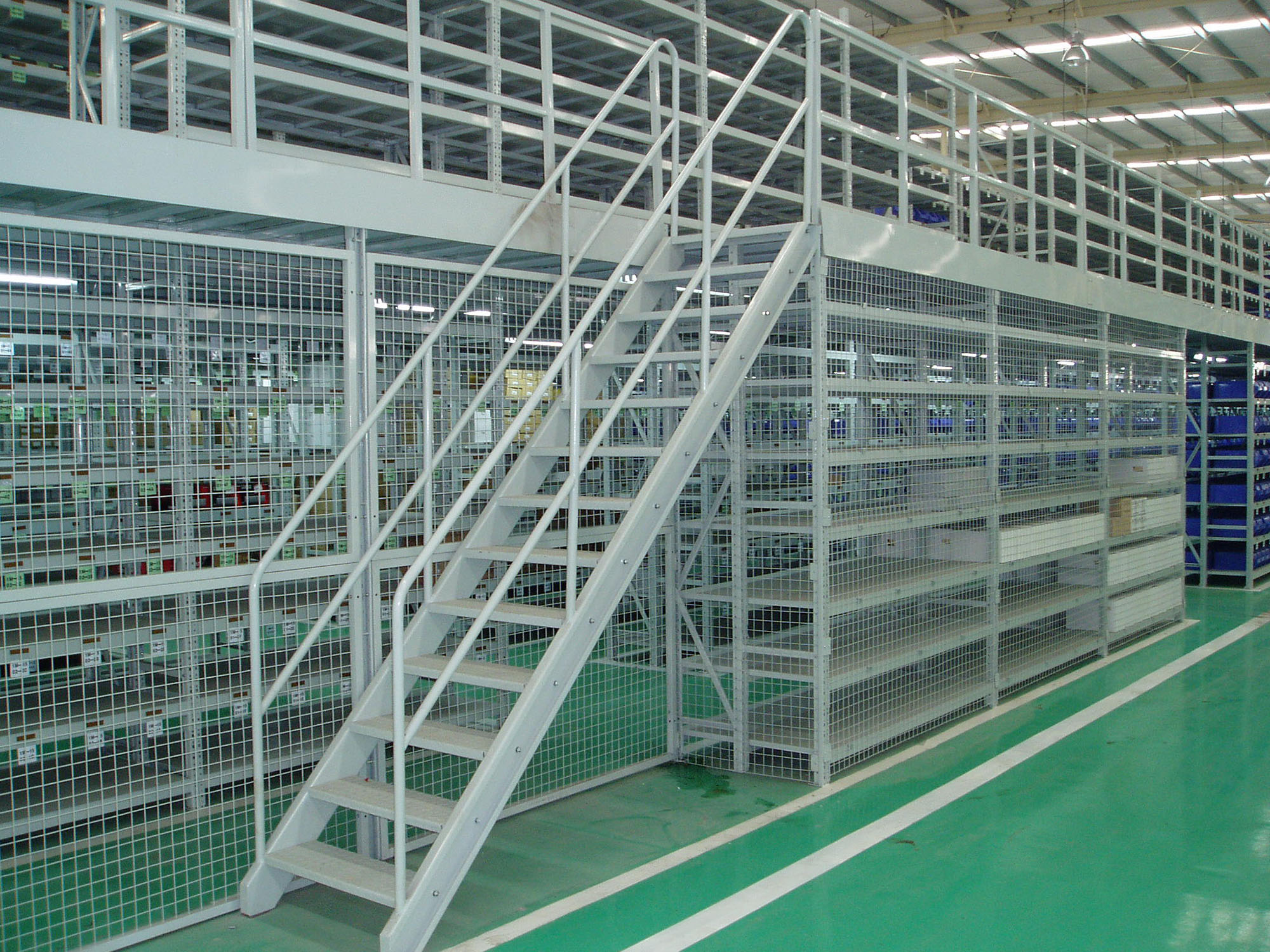 Mracking Mezzanin-Regal zu verkaufen, Regale im ersten Obergeschoss, Plattform im zweiten Obergeschoss zu verkaufen, individuelle Größe, kostenlose Designzeichnungen