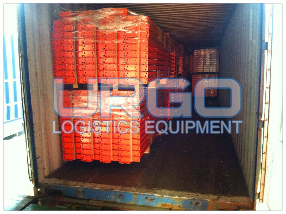 Sicherer Transport der Regalkomponenten
