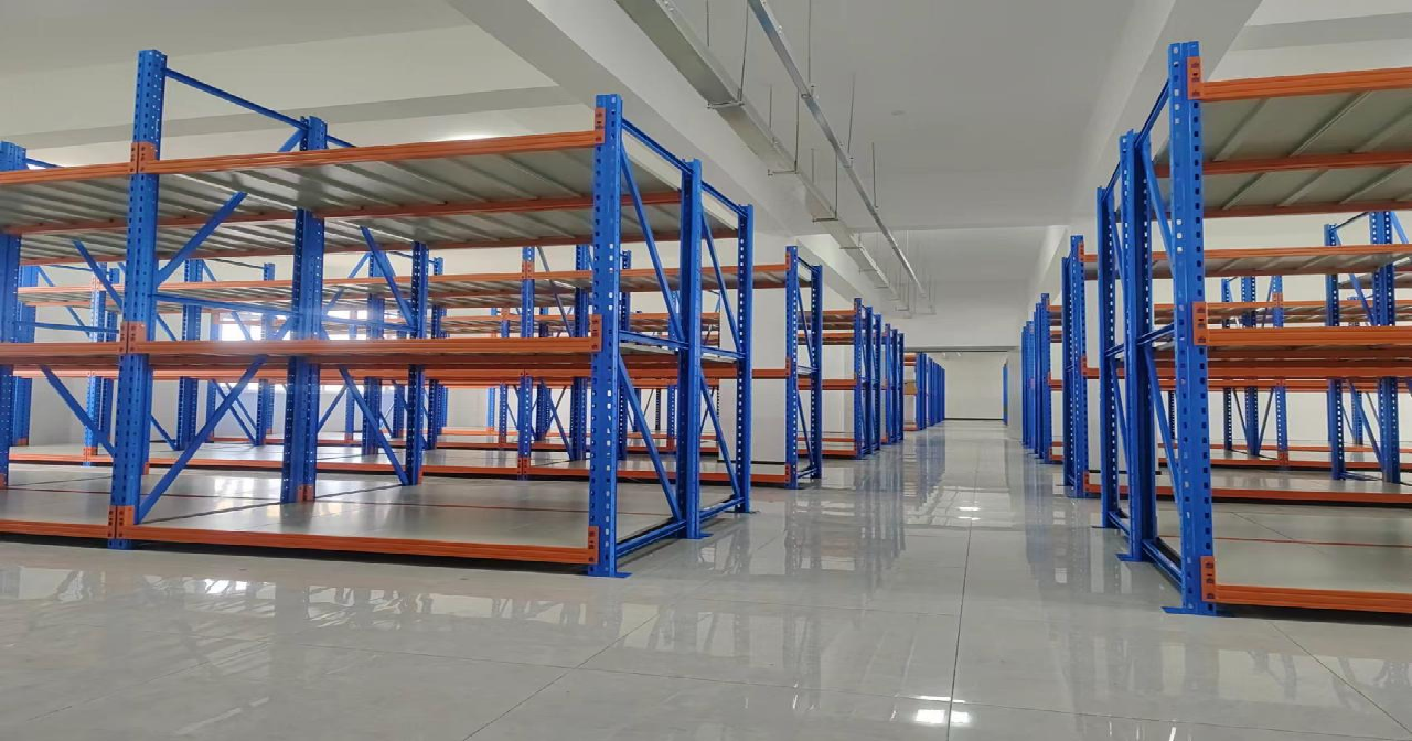 Light Duty Steel Storage Rack Adjustable Metal Shelving Warehouse Racking Corrosion Resistant Industrial Shelves