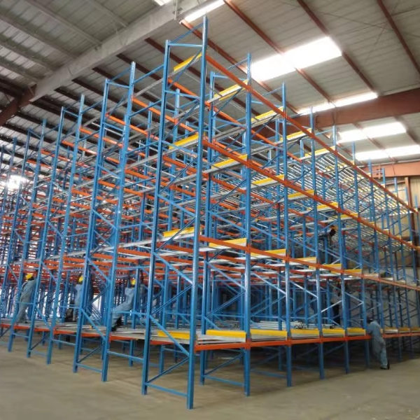 Anpassbare Tiefen-FIFO-Schwerkraftregalsysteme, industrielle Metallregalsysteme, Lagerregale, Schwerlast-Palettendurchlaufregale